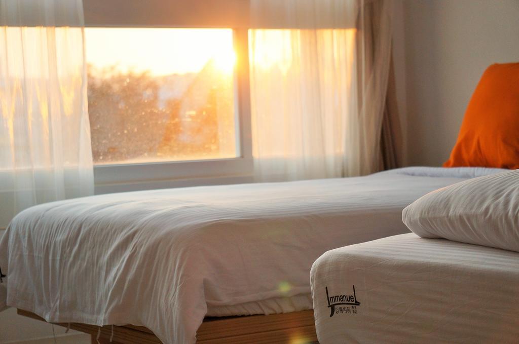Imanuel Surfing B&B Hengchun Exterior photo