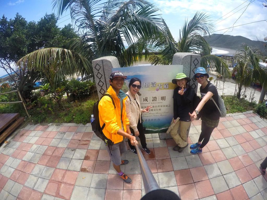 Imanuel Surfing B&B Hengchun Exterior photo
